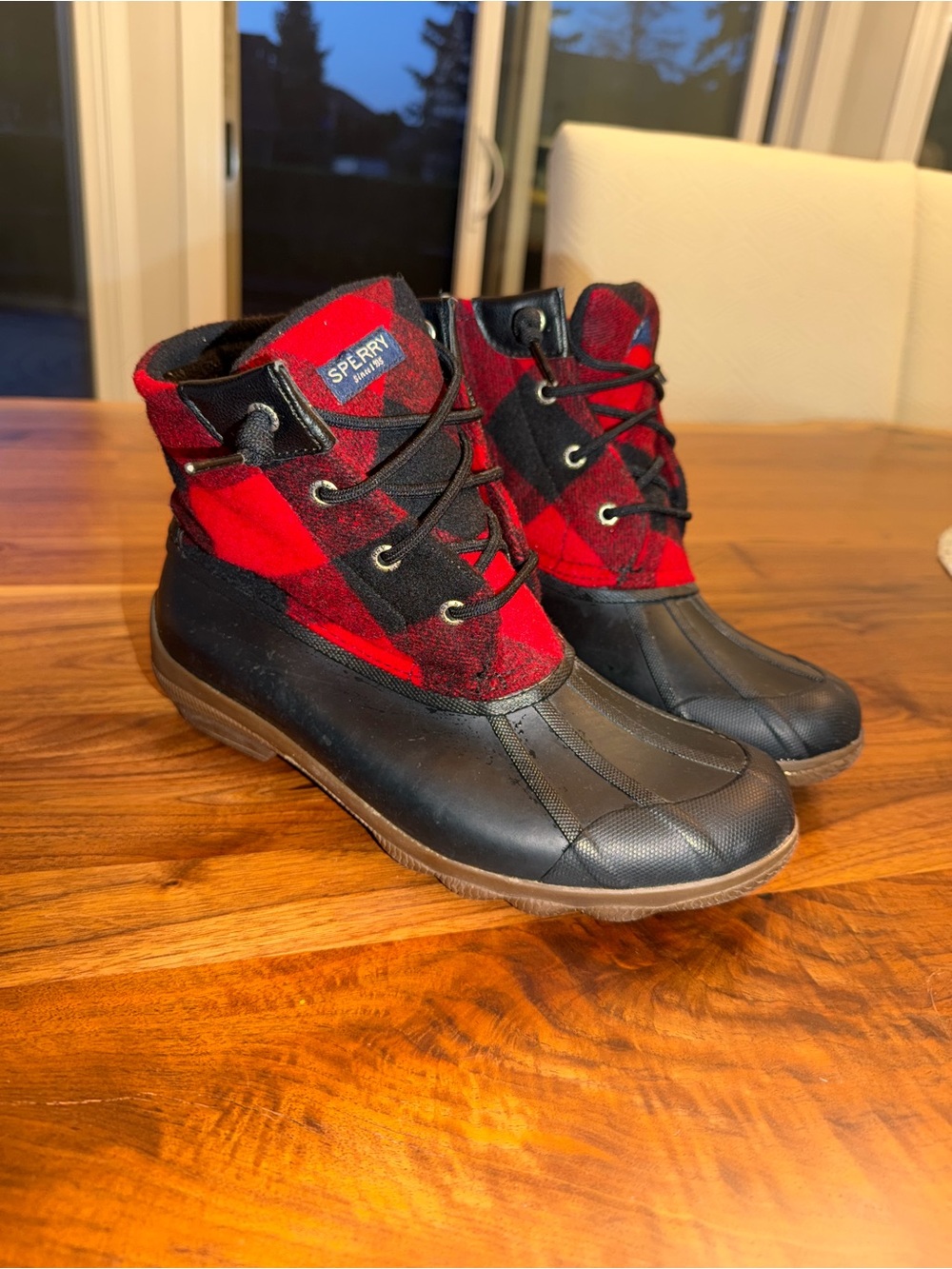 Women’s Sperry Red and Black Plaid Flannel Waterproof Duck Boots Size 7.5